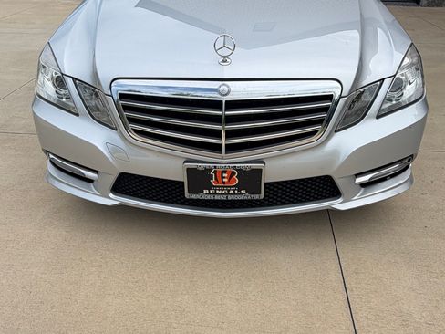 Used 2012 Mercedes-Benz E 350 4MATIC Sedan image 6