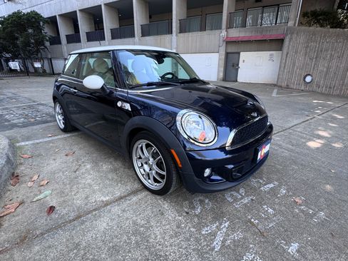 Used 2013 MINI Cooper S image 13