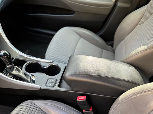 Used 2013 Hyundai Sonata SE image 11