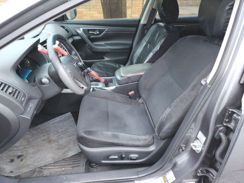 Used 2015 Nissan Altima 2.5 SV image 4