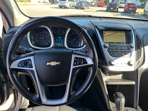 Used 2016 Chevrolet Equinox LT w/ Convenience Package image 16