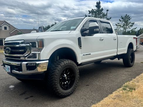Used 2021 Ford F350 Lariat w/ Lariat Ultimate Package AWD/4WD image 8