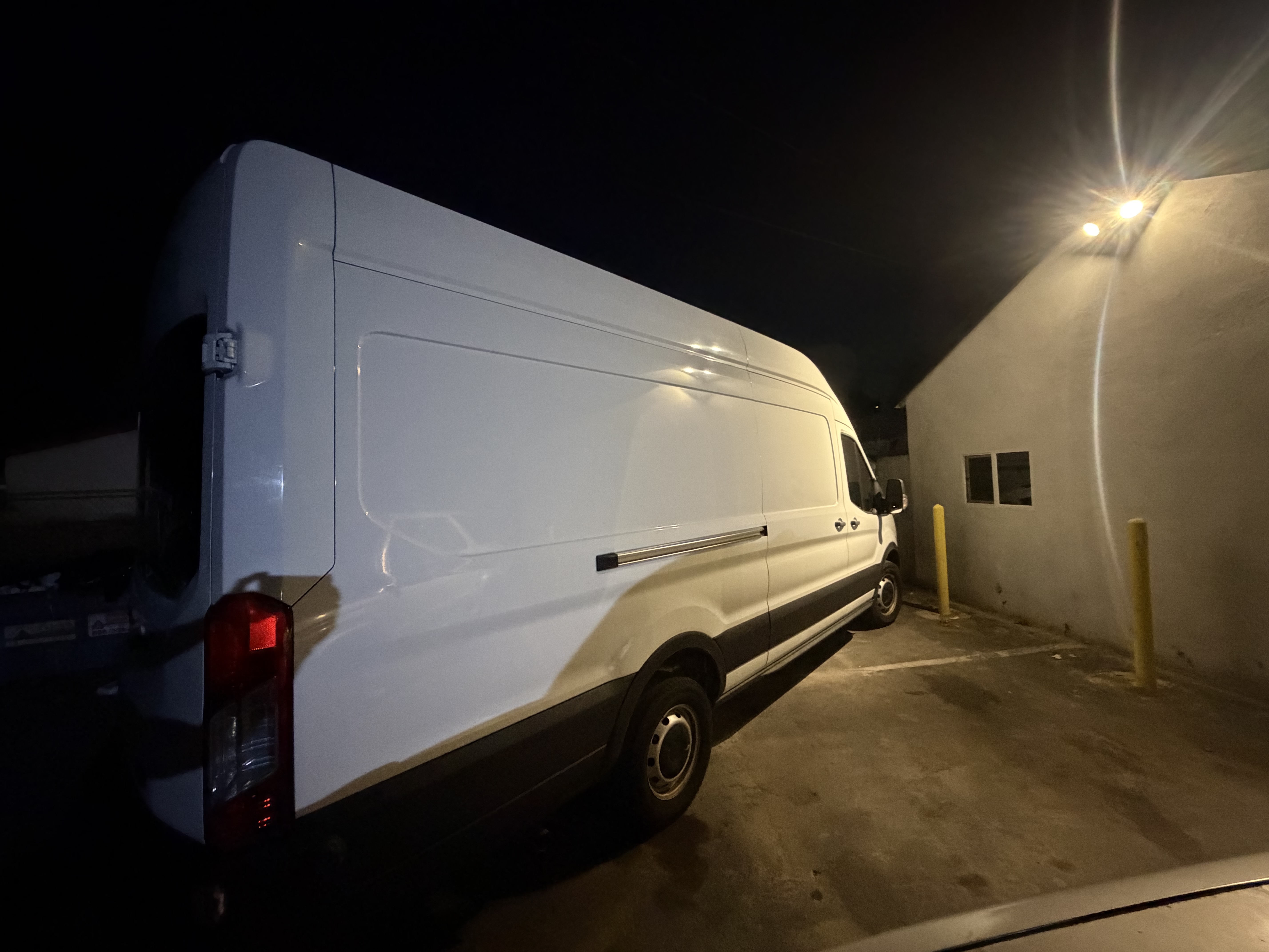 Used 2024 Ford Transit 250 148 High Roof Extended RWD image 9