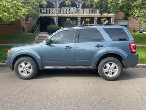 Used 2011 Ford Escape XLT image 5