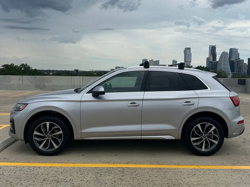Used 2021 Audi Q5 2.0T Premium w/ Convenience Package image 5