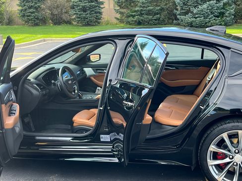 Used 2024 Cadillac CT5 V w/ Platinum Package AWD/4WD image 13