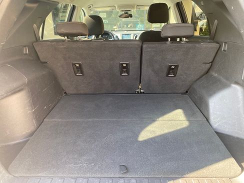 Used 2018 Chevrolet Equinox LT image 10