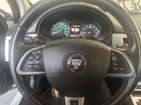 Used 2014 Jaguar XF 3.0 image 6