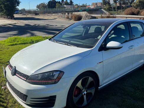 Used 2016 Volkswagen GTI Autobahn image 5