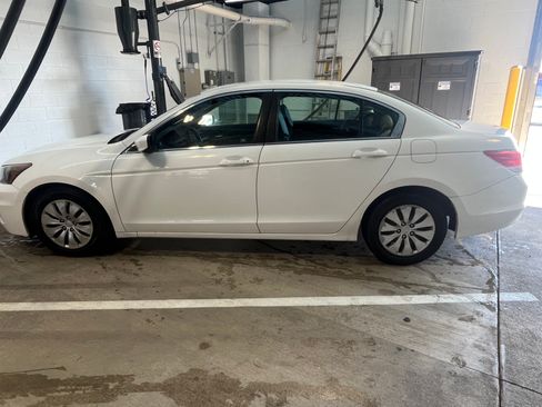 Used 2012 Honda Accord LX image 6