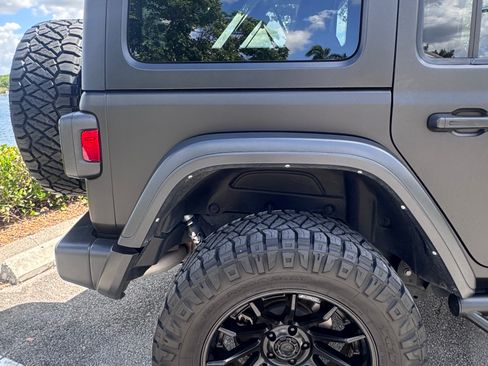 Used 2024 Jeep Wrangler Unlimited Sport AWD/4WD image 15