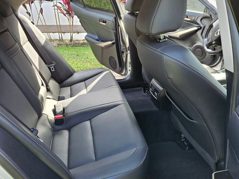 Used 2017 Lexus IS 200t F Sport image 6