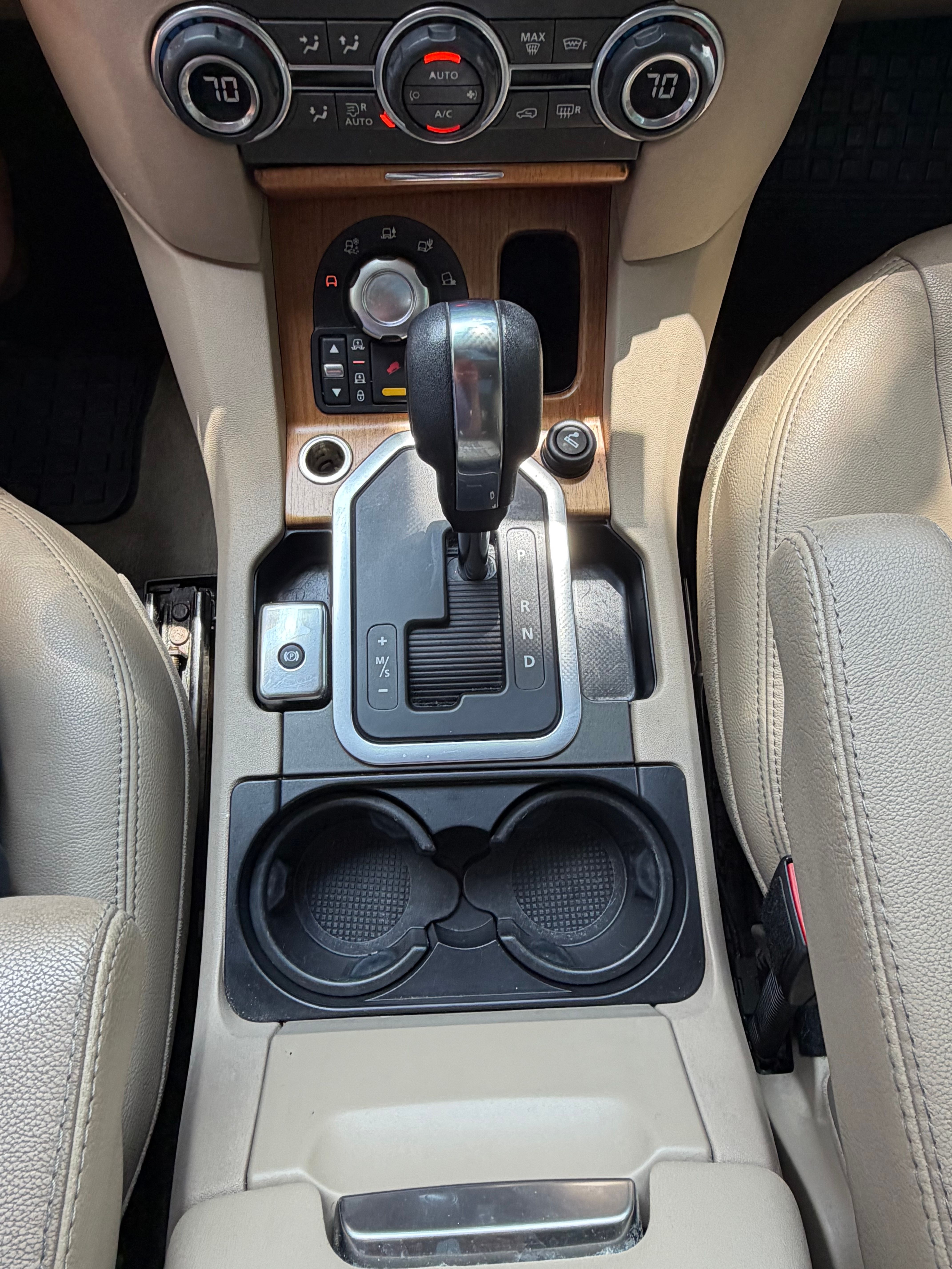 Used 2013 Land Rover LR4 HSE AWD/4WD image 11