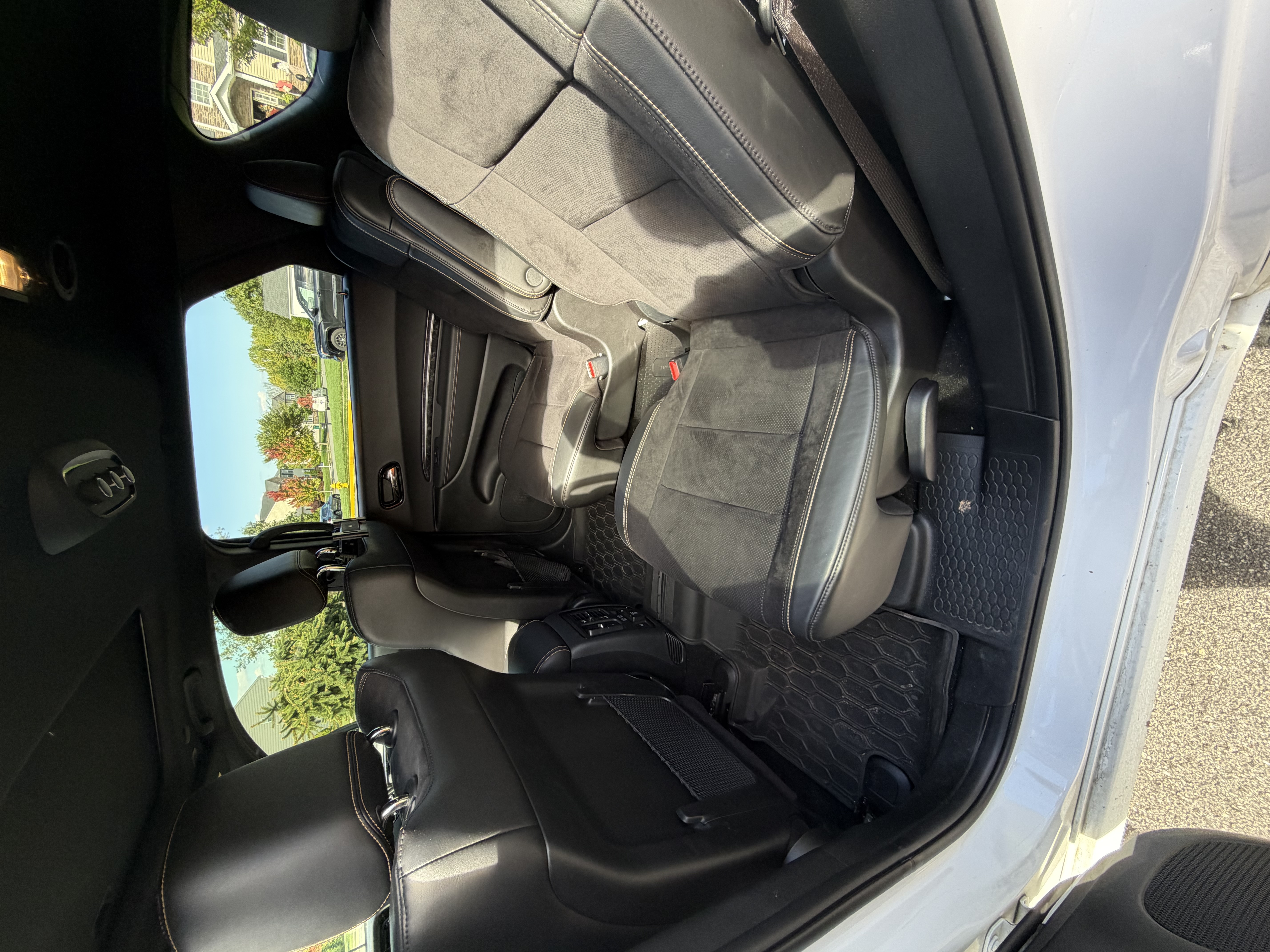 Used 2025 Dodge Durango R/T AWD/4WD image 9