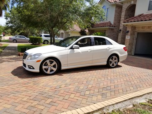 Used 2011 Mercedes-Benz E 350 E 350 Sedan 4D image 1