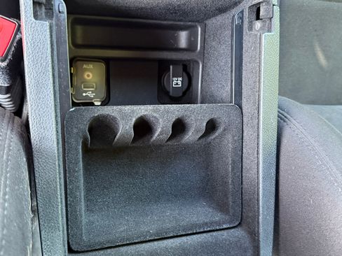 Used 2013 Dodge Charger SE RWD image 12
