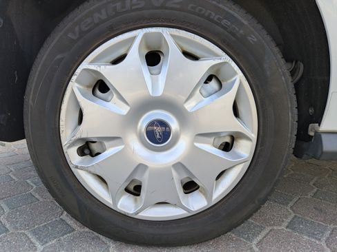 Used 2014 Ford Transit Connect XLT image 19