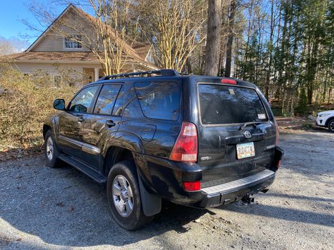 Used 2005 Toyota 4Runner Limited image 4