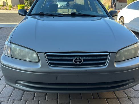 Used 2000 Toyota Camry LE image 4