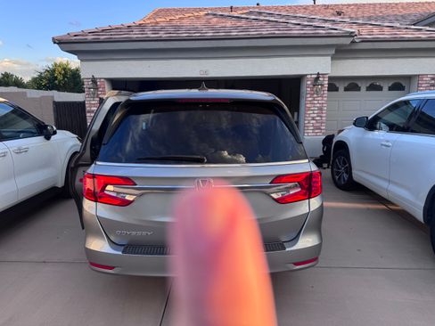 Used 2018 Honda Odyssey EX image 17