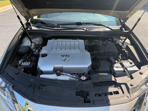 Used 2017 Lexus ES 350 w/ Luxury Package FWD image 16