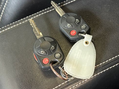 Used 2012 Ford Fusion SEL image 8