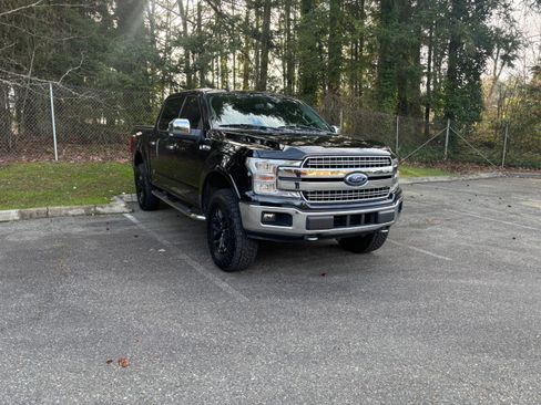 Used 2019 Ford F150 Lariat w/ Equipment Group 502A Luxury AWD/4WD image 10