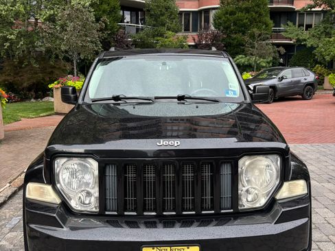 Used 2012 Jeep Liberty Sport AWD/4WD image 1