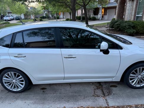 Used 2014 Subaru Impreza 2.0i Limited image 8