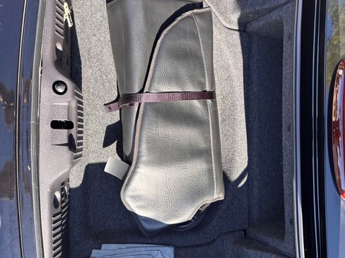 Used 2003 Ford Thunderbird image 26