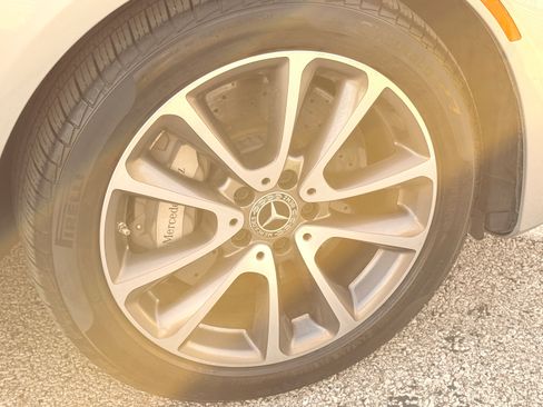 Used 2021 Mercedes-Benz E 450 4MATIC Sedan image 28