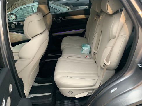 Used 2024 Genesis GV80 2.5T w/ Advanced Package image 16