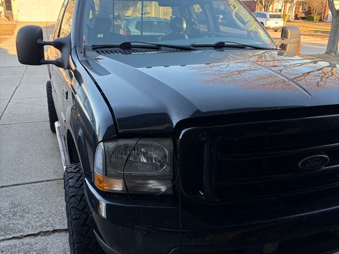 Used 2004 Ford F350 XLT image 9