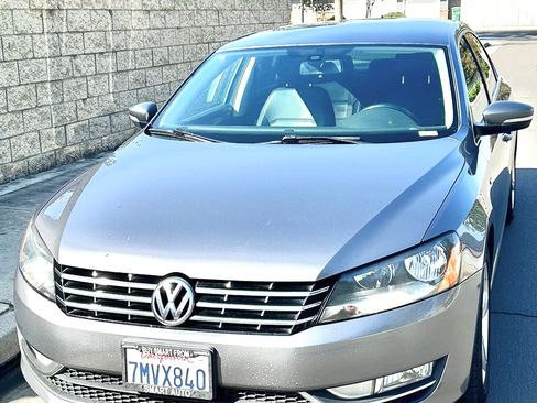 Used 2015 Volkswagen Passat 1.8T Limited Edition image 1