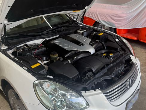 Used 2004 Lexus SC 430 Convertible RWD image 7