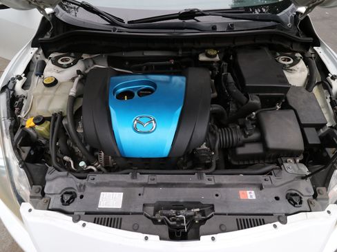 Used 2013 MAZDA MAZDA3 i Touring image 14