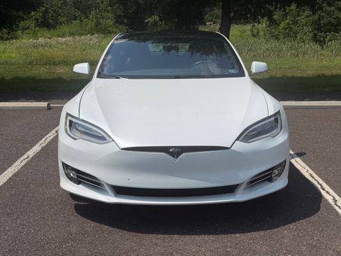 Used 2021 Tesla Model S Long Range Plus AWD/4WD image 1