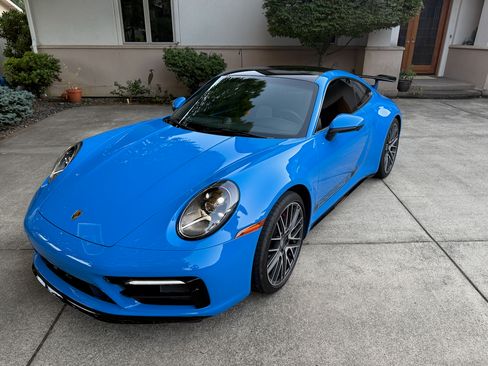 Used 2023 Porsche 911 Carrera 4S image 11