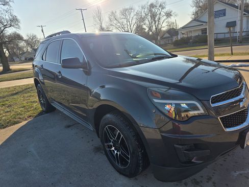 Used 2015 Chevrolet Equinox LT image 1