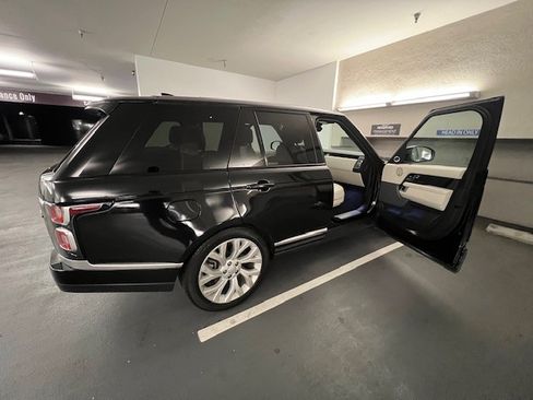 Used 2021 Land Rover Range Rover Westminster Edition image 4