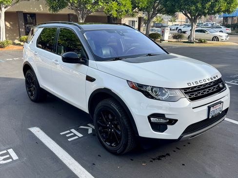 Used 2018 Land Rover Discovery Sport HSE image 1
