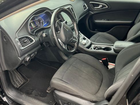 Used 2016 Chrysler 200 Limited w/ Anniversary Edition image 11