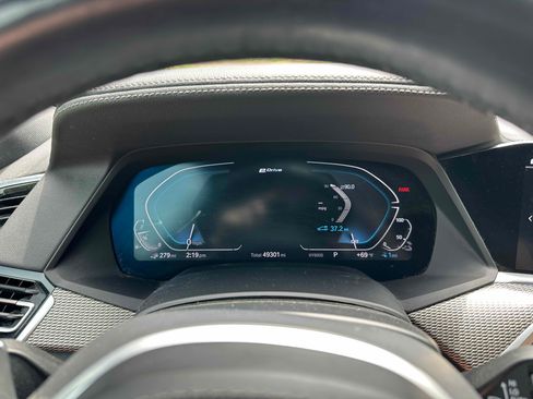 Used 2022 BMW X5 xDrive45e image 2