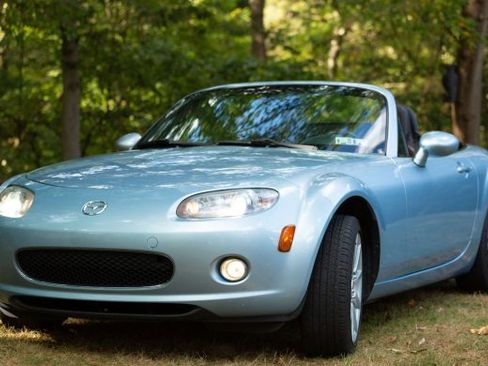 Used 2008 MAZDA MX-5 Miata image 1