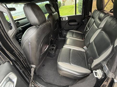 Used 2019 Jeep Wrangler Unlimited Sport S AWD/4WD image 5