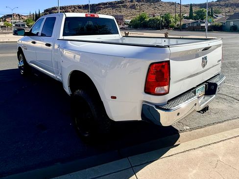 Used 2015 RAM 3500 Tradesman w/ Chrome Appearance Group AWD/4WD image 9