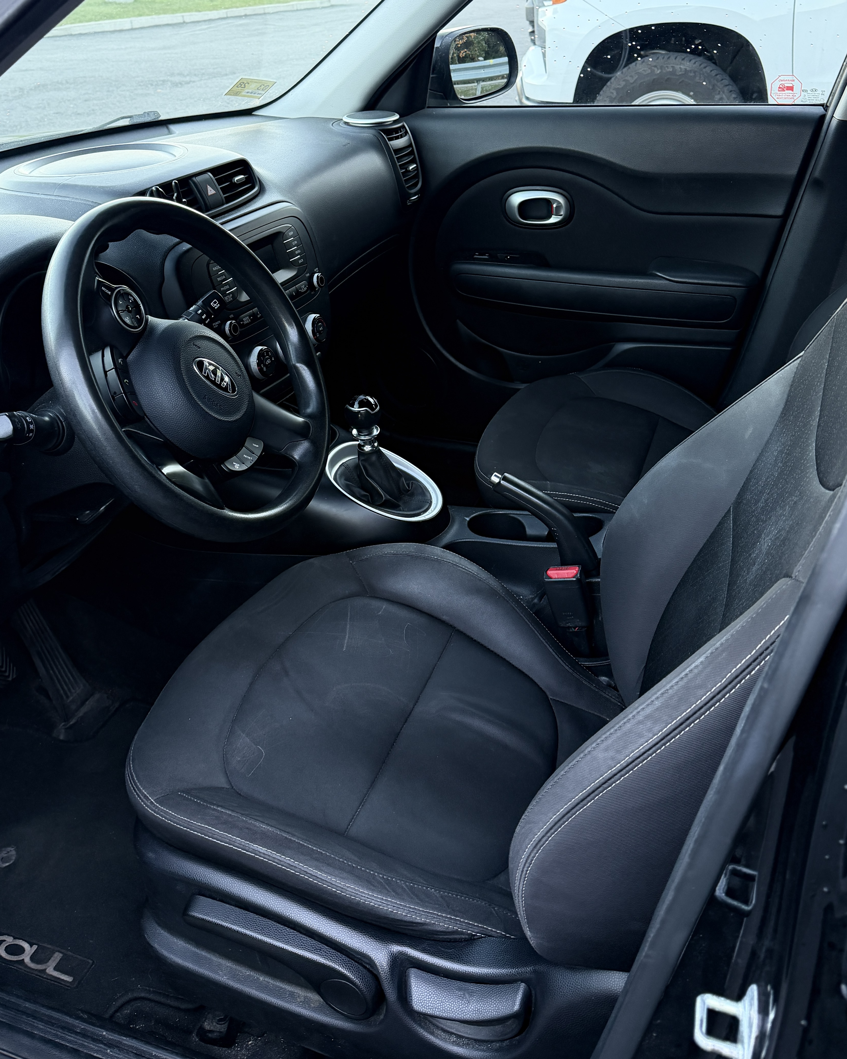 Used 2016 Kia Soul FWD image 8
