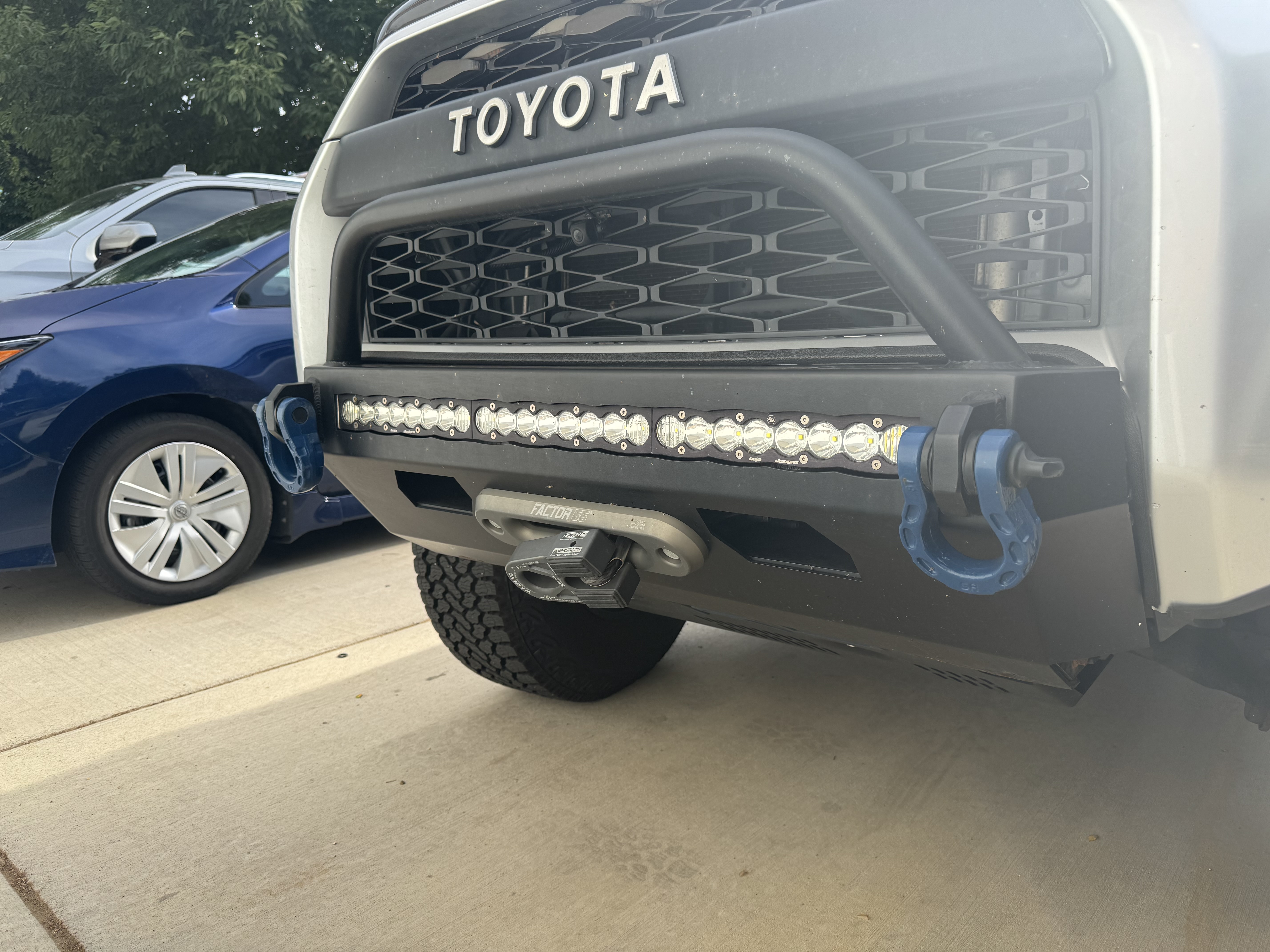 Used 2014 Toyota 4Runner Trail AWD/4WD image 8