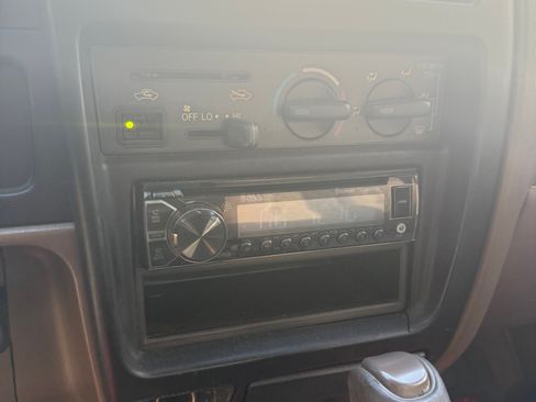Used 1999 Toyota Tacoma PreRunner RWD image 23