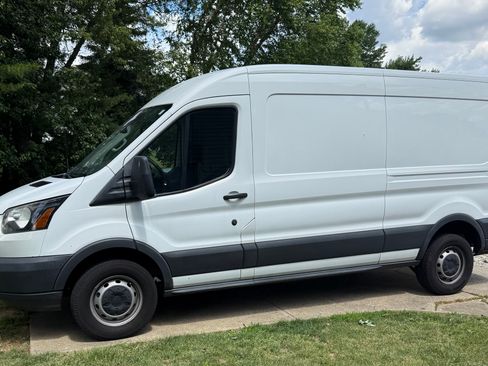 Used 2015 Ford Transit 250 148 Medium Roof RWD image 1
